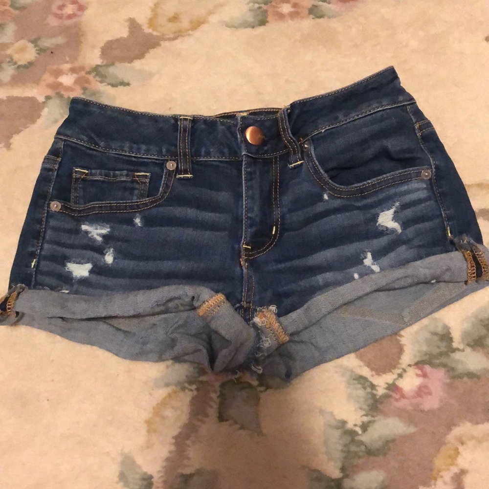 American eagle ripped jean shorts